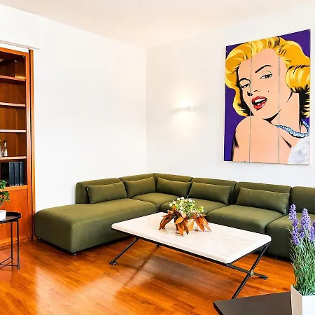 Lejlighed Celebrity Home, Bari